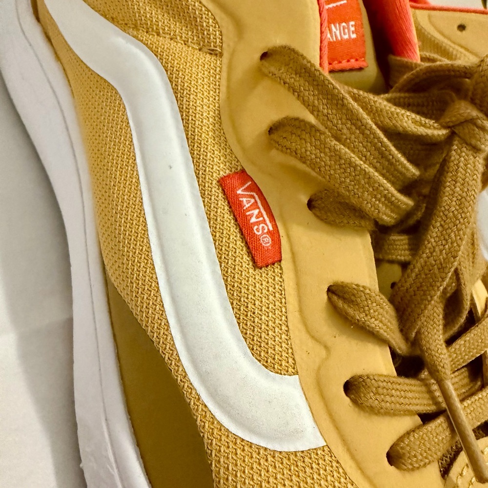 Vans Ultrarange Men’s Mustard and Tangerine Sneakers - Picture 4 of 8